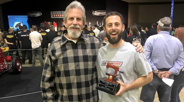 Sid Chavers Honors Trimmers with an Award