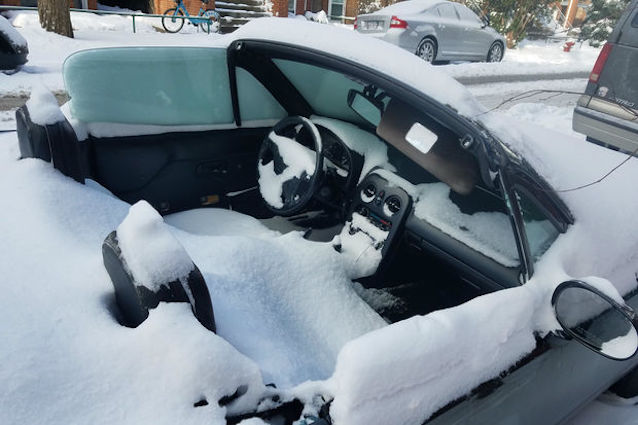 The Hog Ring - Frozen Mazda Miata vs Chicago Snowstorm 1