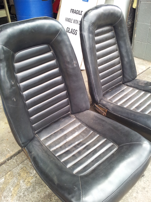 Upholster A Car Seat From Scratch, How Expensive Is It To Reupholster Car Seats