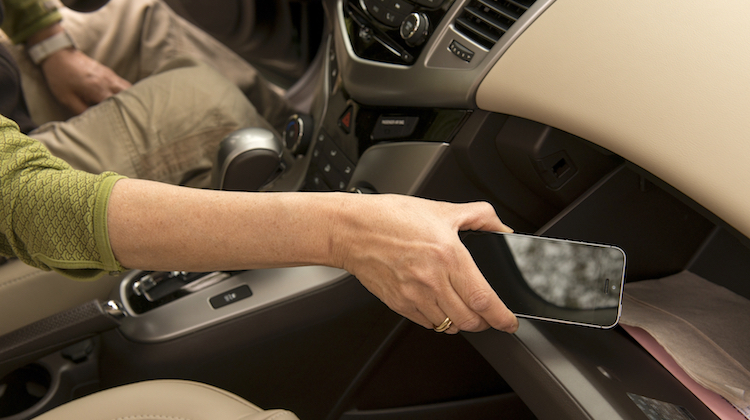 The Hog Ring- Ford Changes Glove Box to Phone Box