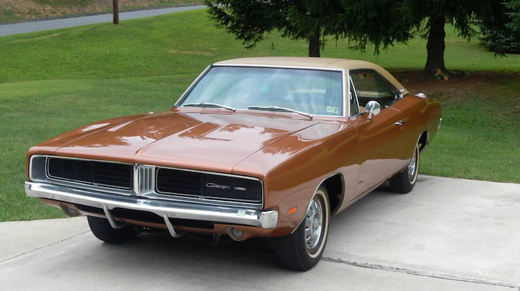 The Hog Ring- First Project Car 1969 Dodge Charger
