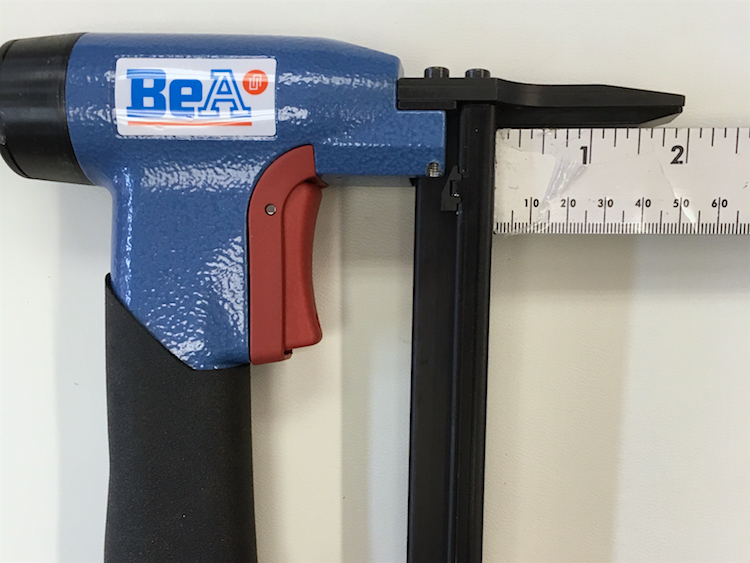 The Hog Ring - Review - BeA Pneumatic Staple Gun 4