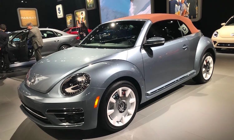 The Hog Ring - Haartz Corporation Tops NAIAS - VW Beetle