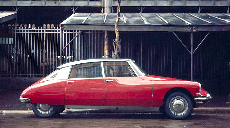 The Hog Ring - 1955 Citroen DS