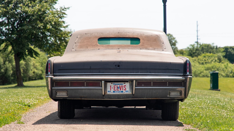 The Hog Ring - Elvis Presley Limo Needs a Good Trimmer