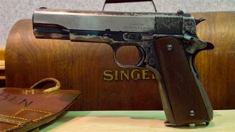 The Hog Ring - Singer M1911A1