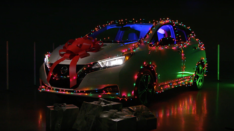 The Hog Ring - Nissan Remixes Leaf Chimes to Create a Christmas Carol