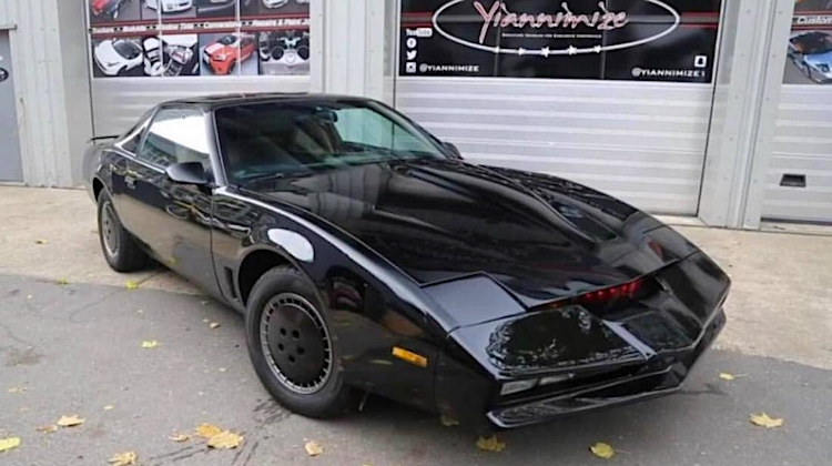 The Hog Ring - David Hasselhoff KITT Car is for Auction 1